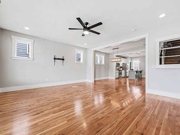 3rd image of 276 Granite Mill Blvd