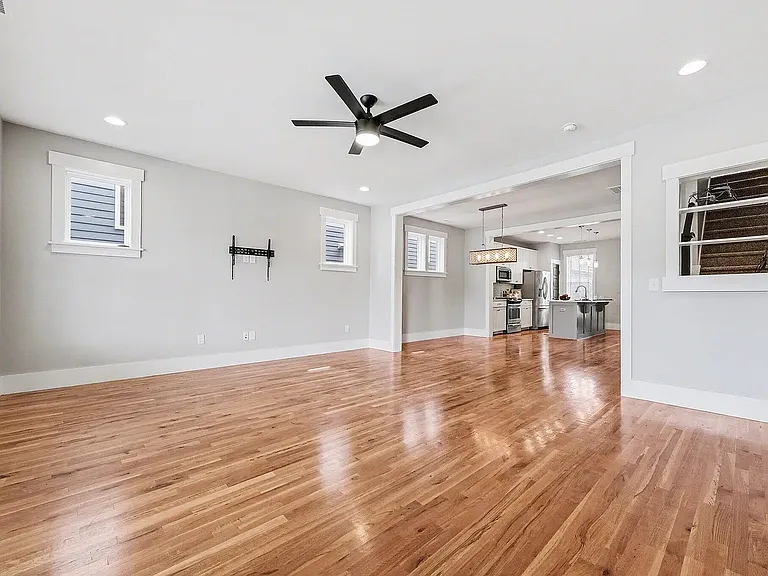 276 Granite Mill Blvd — Photo 3