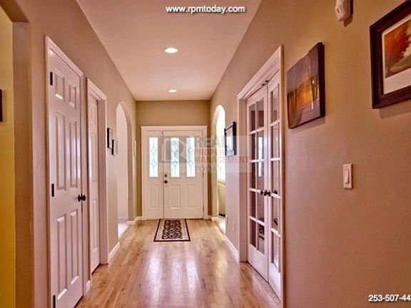 5th image of 10524 91st Avenue Ct SW