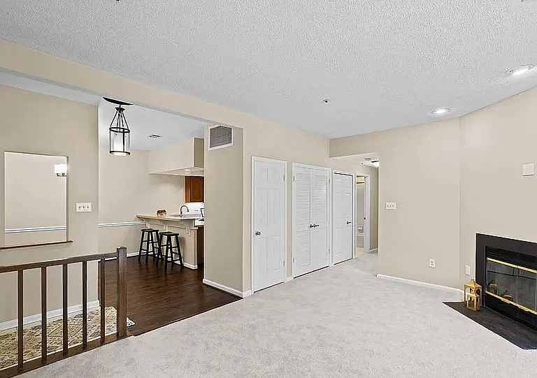 2702 Summerview Way #103 — Photo 4
