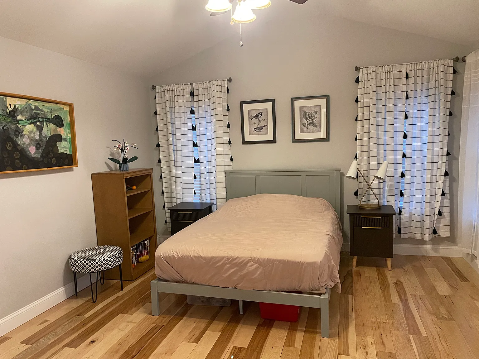 4 bed, 2.5 bath, 1897 sqft, $2,400 — Photo 4