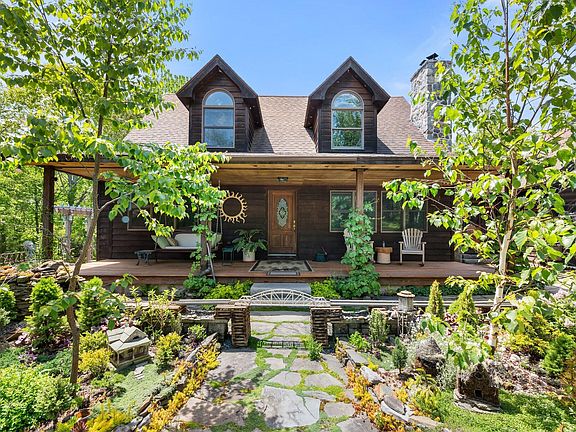 3rd image of 31 Hallbrook Way