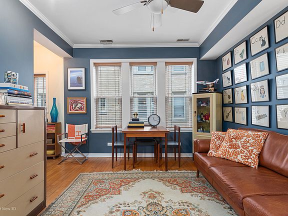 3rd image of 1733 W Balmoral Ave APT 2C