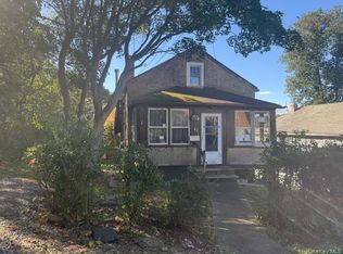 41 N Goodwin Ave, Elmsford, NY 10523