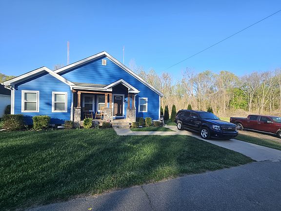 2nd image of 2737 Celia Ave