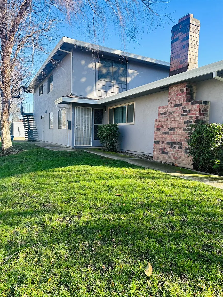 6244 Longford Dr APT 2 photo 1
