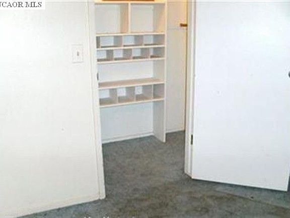 5th image of 14372 Burlington Pkwy