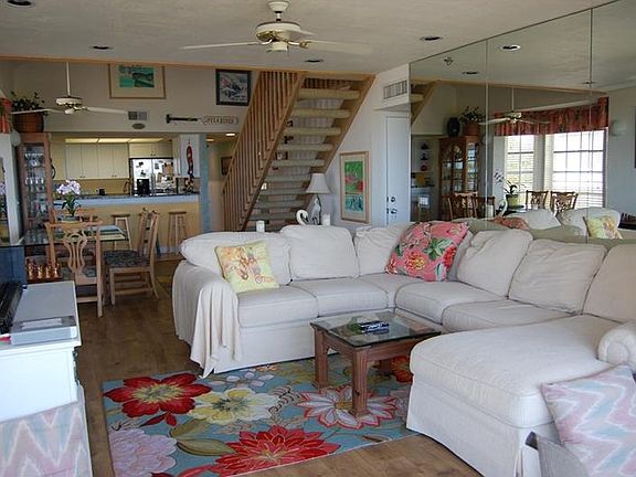 3rd image of 7264 Palm Island Dr