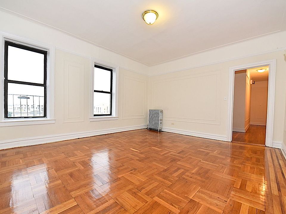 1st image of 3420 32nd St APT 6A