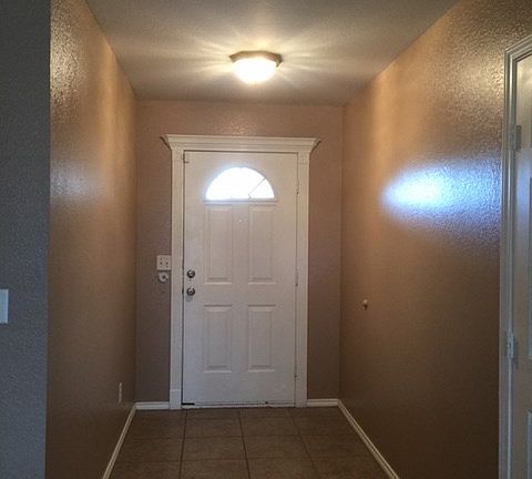 3rd image of 315 E Wadley Ave