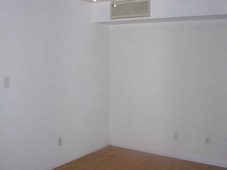 9825 Walnut St #308 — Photo 3