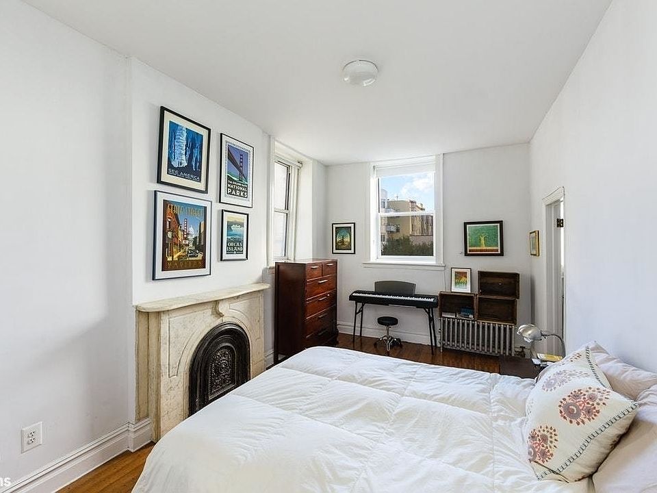 1st image of 73 Willoughby Ave #3