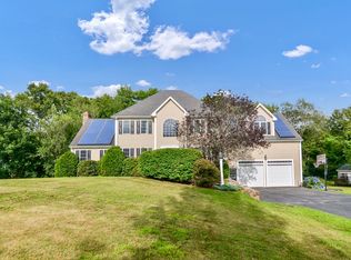 6 Davenport Rd, Mendon, MA 01756