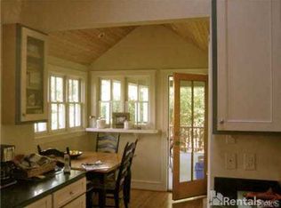415 Hillsborough St #B, Chapel Hill, NC 27514