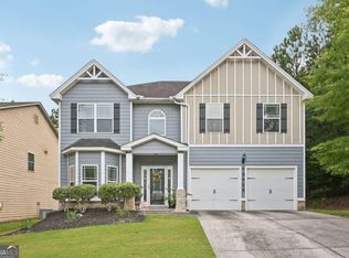 7530 Springbox Dr, Fairburn, GA 30213