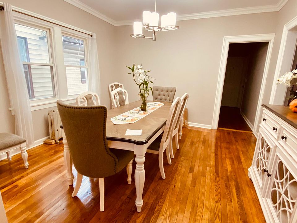 1st image of 26 Pease St #1