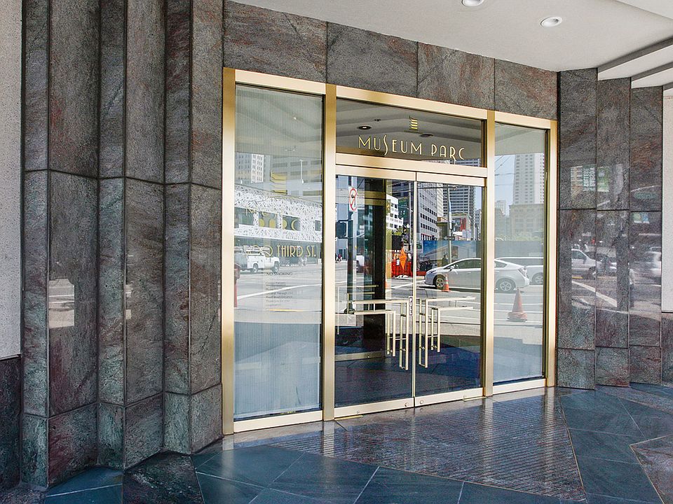 1st image of 300 3rd St #1207-L