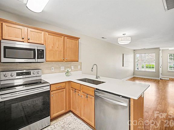 4th image of 1210 Sheldon Brook Ln