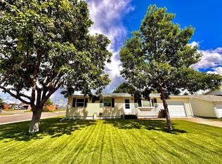 613 41st St N, Great Falls, MT 59405