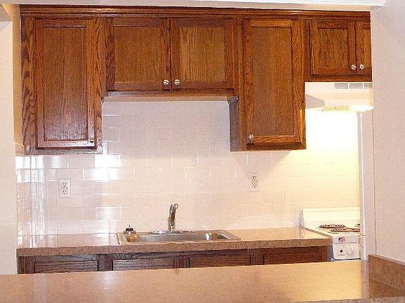 2nd image of 444 S Ashland Ave #B-6-8