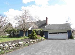 25 Lakeside Dr, Pawling, NY 12564
