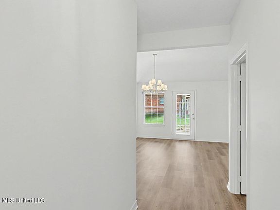 3rd image of 2711 Palmer Dr