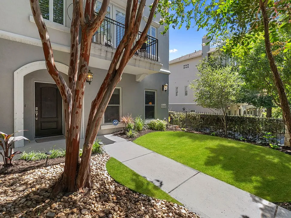 215 E Mulberry Ave #2152