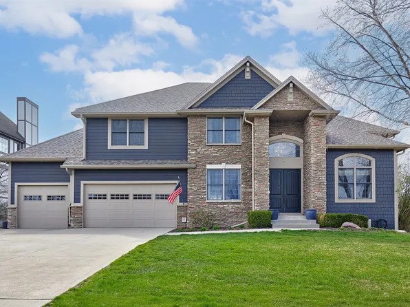 244 62nd Ct, West Des Moines, IA 50266