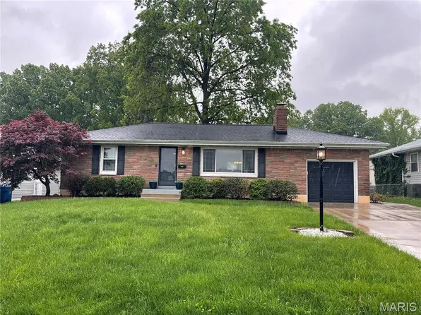 7716 General Sheridan Ln, Saint Louis, MO 63123