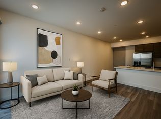 553 N Heliotrope Dr #303, Los Angeles, CA 90004