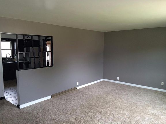 3rd image of 1114 Drum Ave