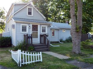 18 Beckwith St, Niantic, CT 06357