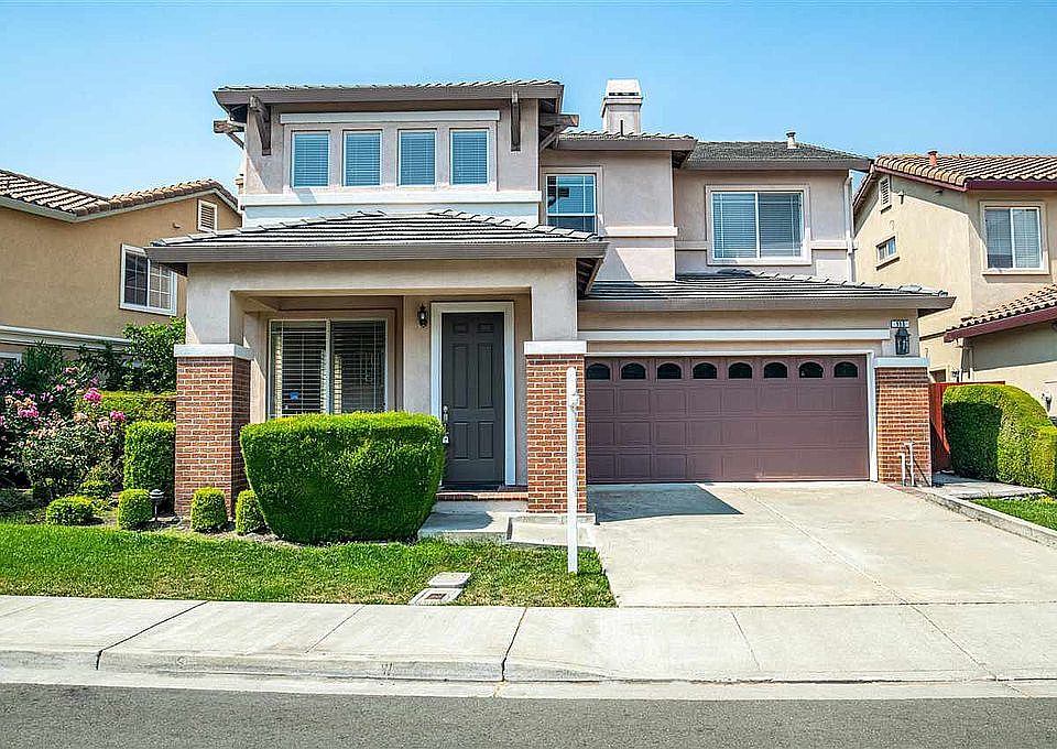 1st image of 115 Toyon Ln