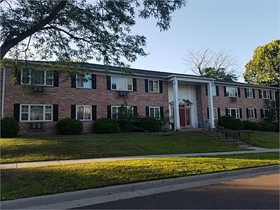 1st image of 420 W Grand Ave #203