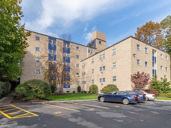 5050 Washington St APT 563, West Roxbury, MA 02132 | Zillow