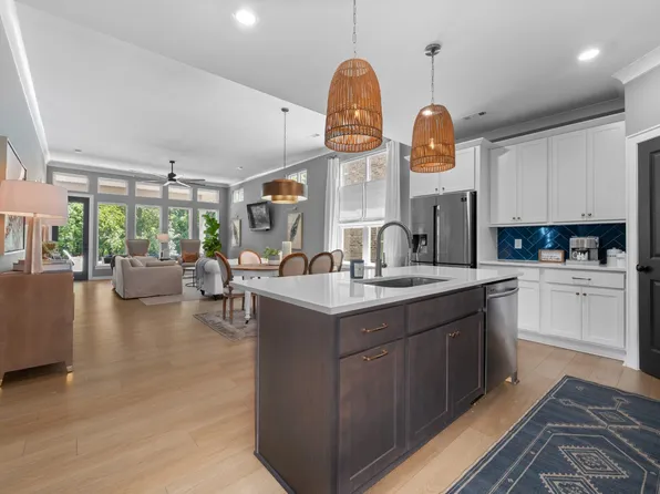 894 Plowson Rd, Mount Juliet, TN 37122