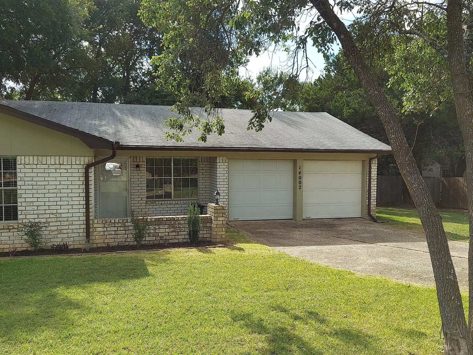 3 bed, 1400 sqft, $1,895 — Photo 1