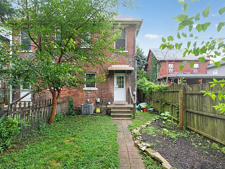 1439 S High St — Photo 28