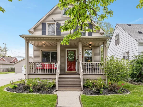 1508 Maple St, Wyandotte, MI 48192