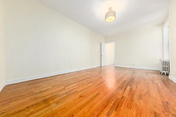 Rented by The Syper Group | media 7