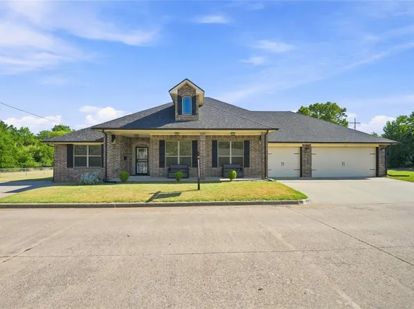 600 Del Haven Dr, Del City, OK 73115