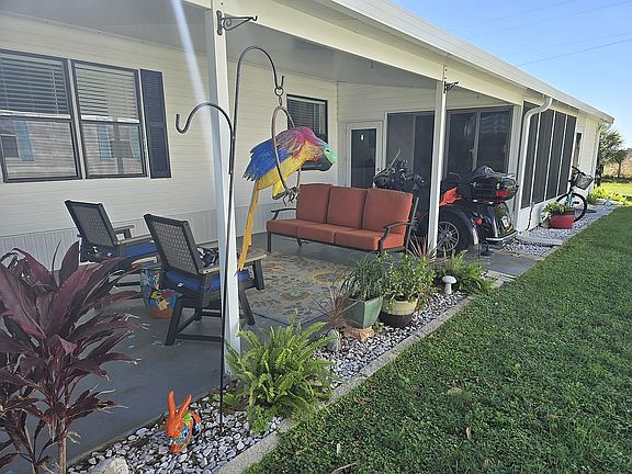 Carport and enclosed lanaii