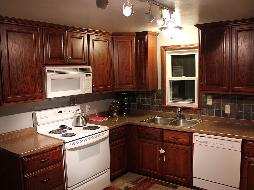 Beautifully remodeled kitche