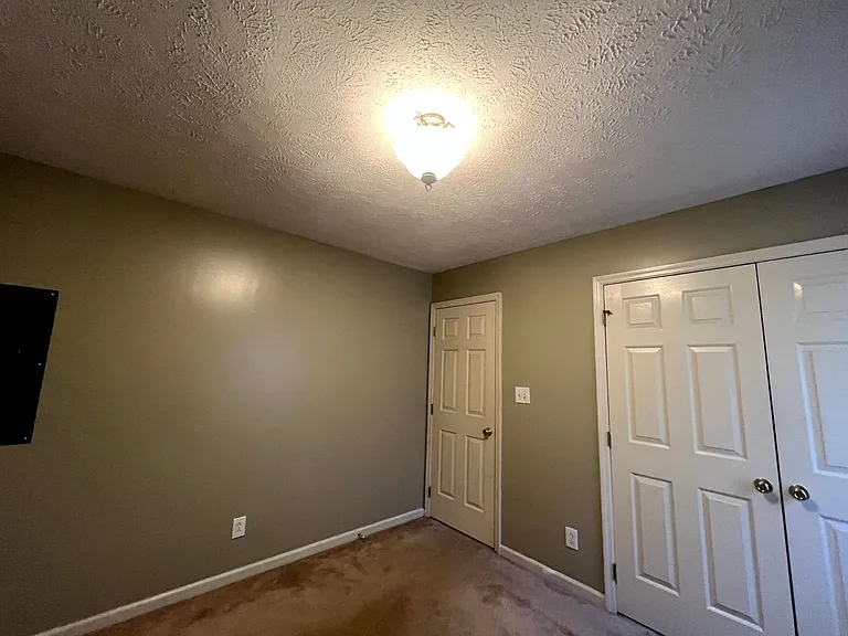 425 Abbottswood Dr — Photo 9