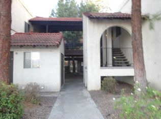 800 Sunjoy Dr APT B2, Hemet, CA 92543