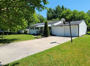 2993 Douglas Dr, Bay City, MI 48706