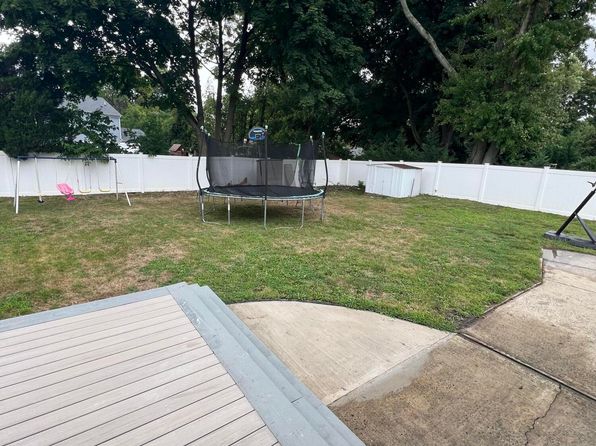479 Cedar Ave