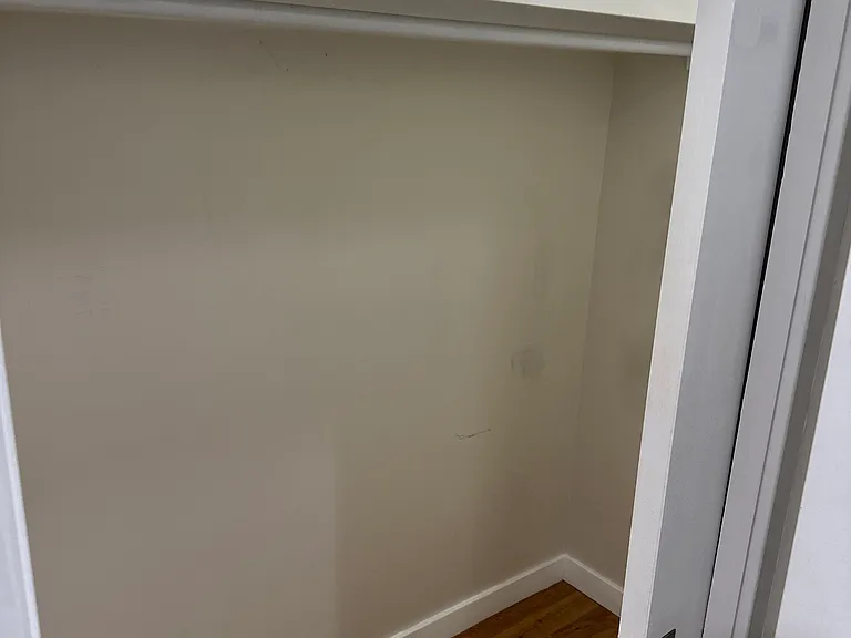 1120 Walnut St #3F — Photo 15