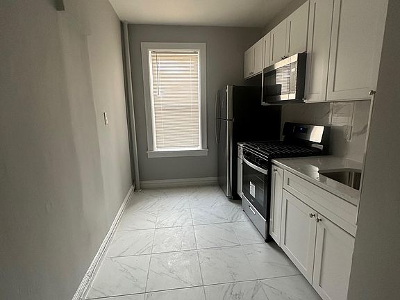 2nd image of 115 Fairview Ave APT 29
