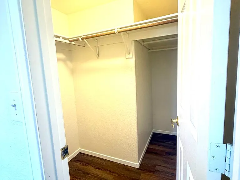 601 Cabrillo Cir #322 — Photo 11